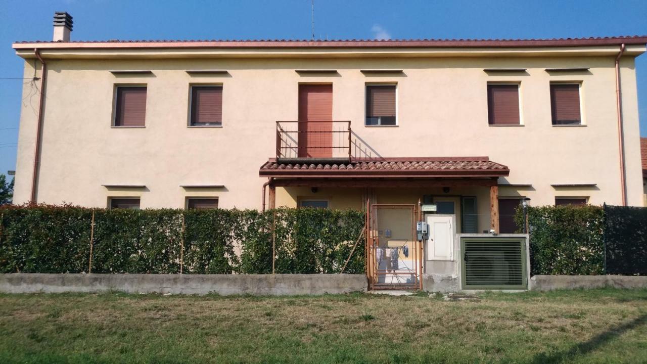 Intero Appartamento Con Giardino E Colazione Dario Parma Eksteriør billede